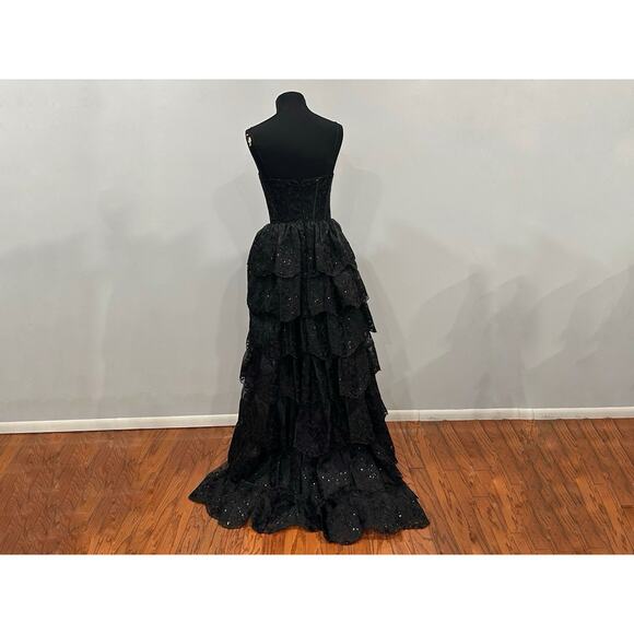 Jovani Embroidered Tiered Ballgown with Slit in black Sz 6 NEW - Picture 5 of 8